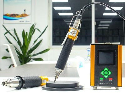 伺服電批加上機(jī)器人視覺(jué)，究竟是什么效果？-堅(jiān)豐股份